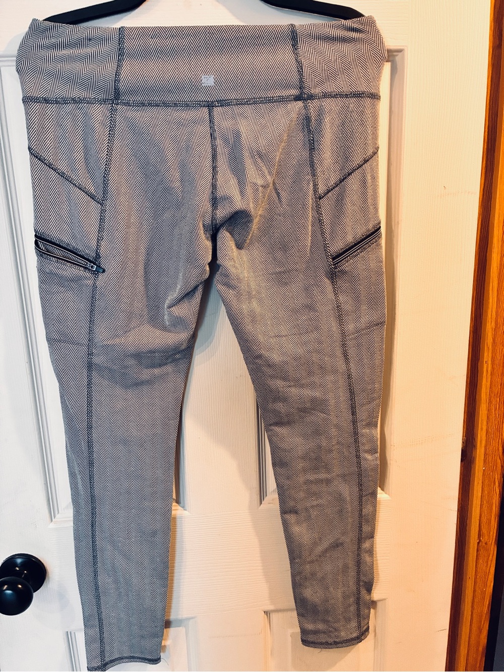 Z by Zobha yoga pants